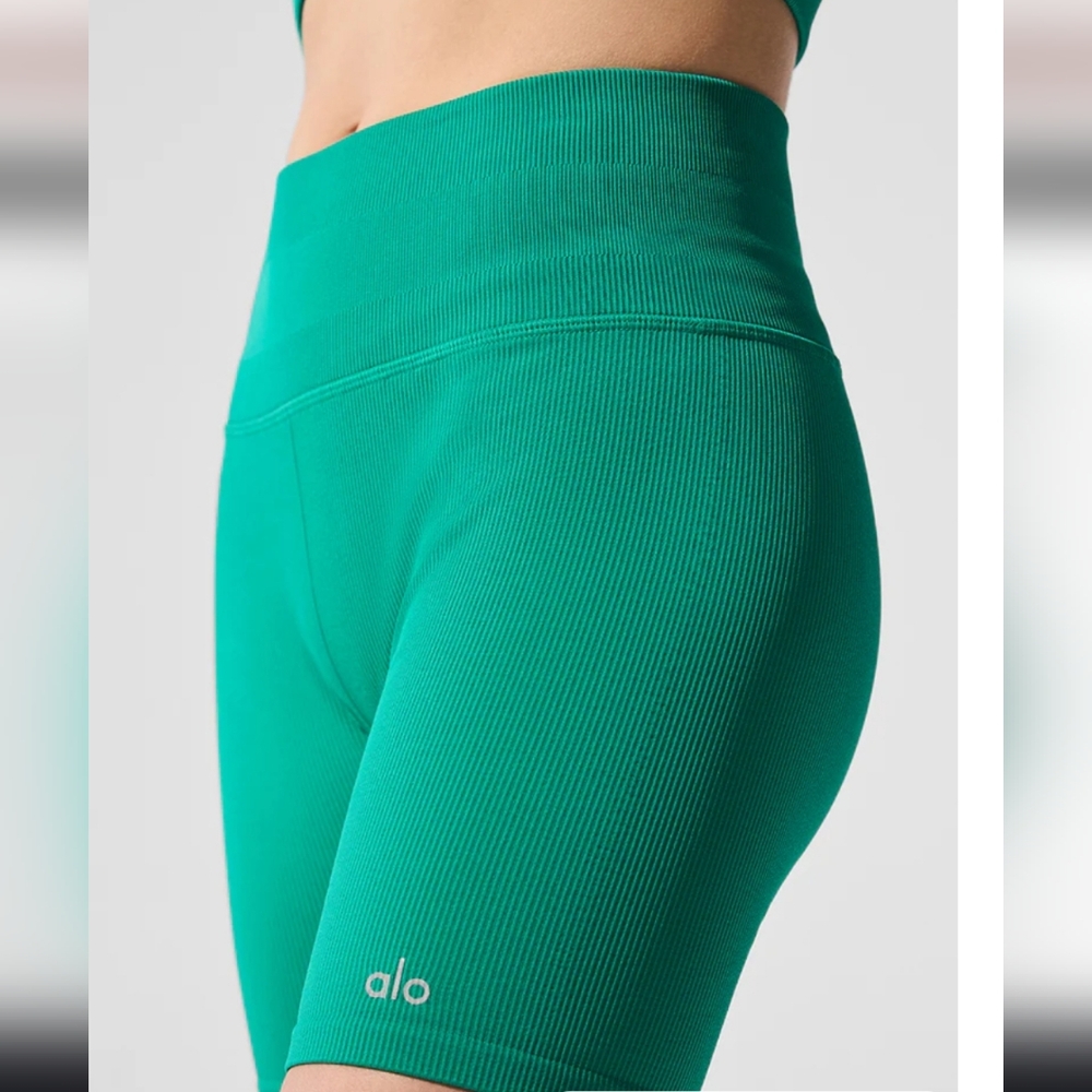 ALO Yoga Green Women's Shorts